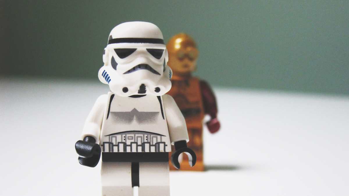 Jak zacząć zbierać minifigurki LEGO?, fot. unsplash.com