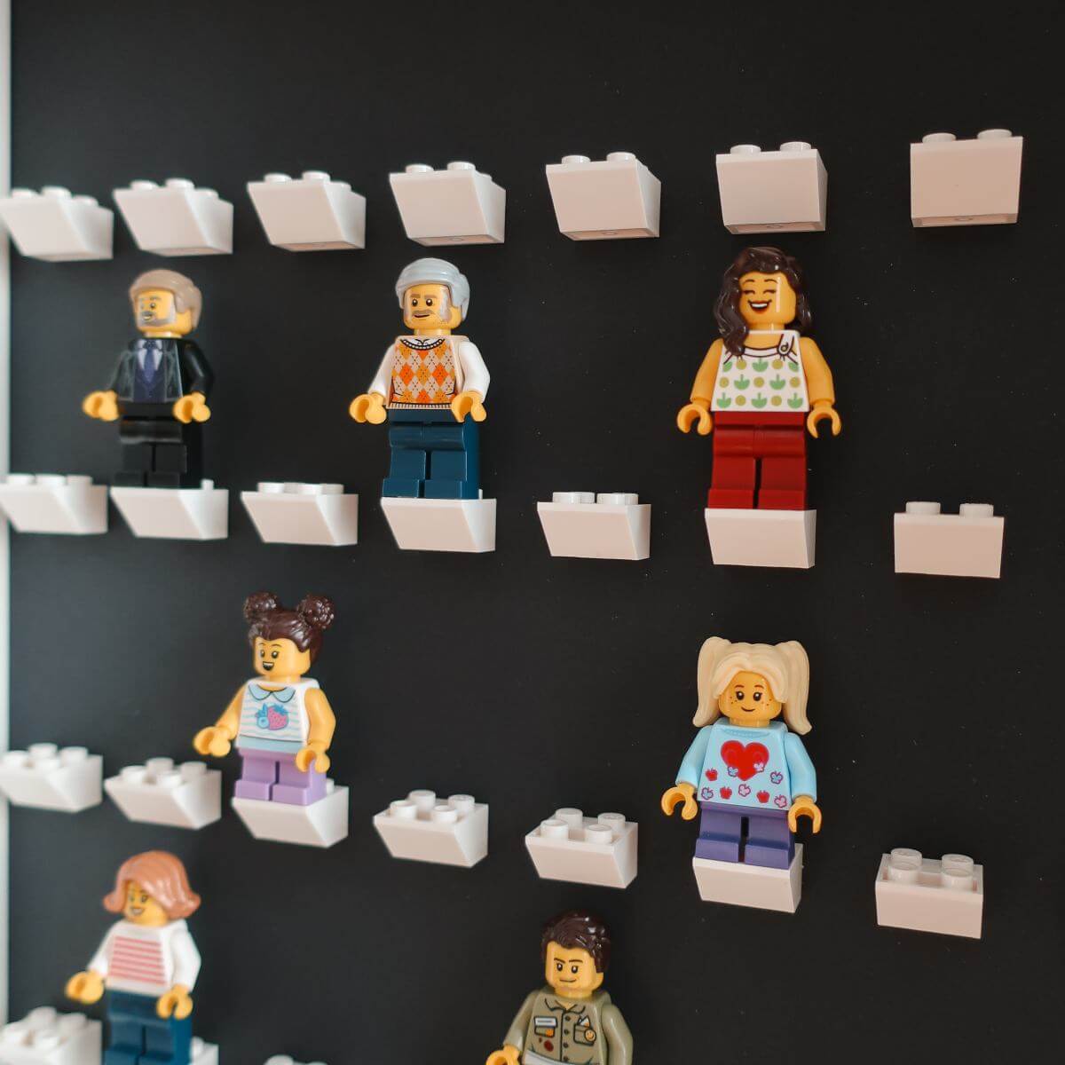 Klasyczna ramka na 32 minifigurki z klocków LEGO
