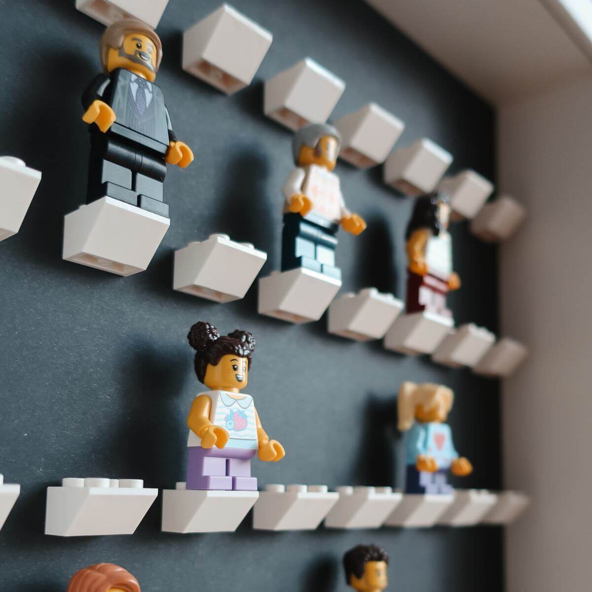Klasyczna ramka na 32 minifigurki z klocków LEGO