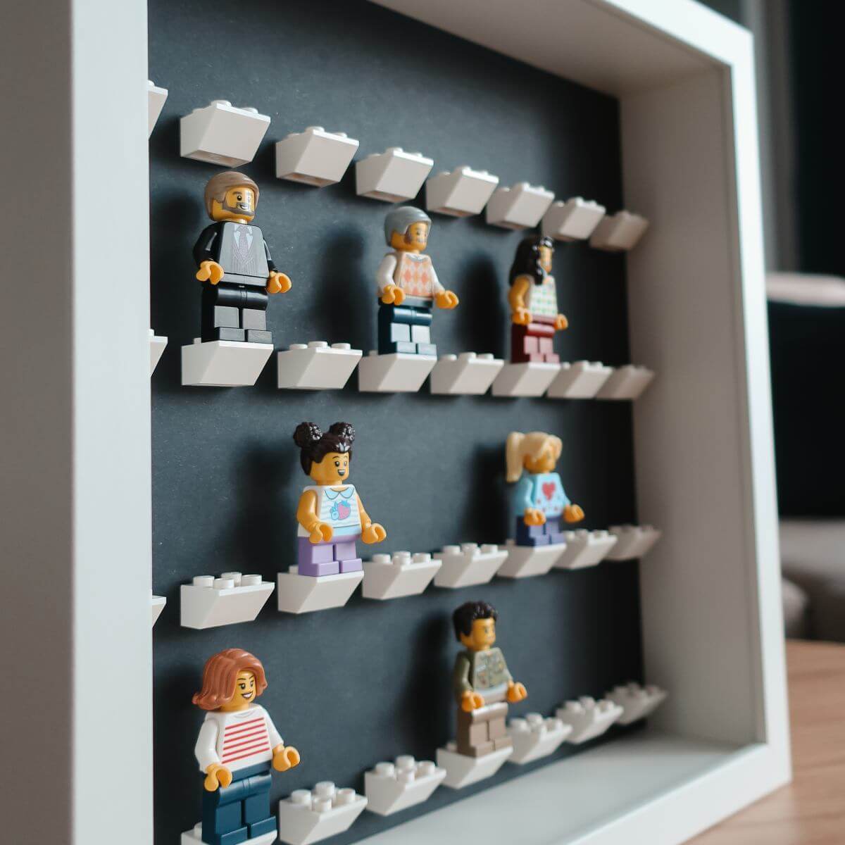 Klasyczna ramka na 32 minifigurki z klocków LEGO