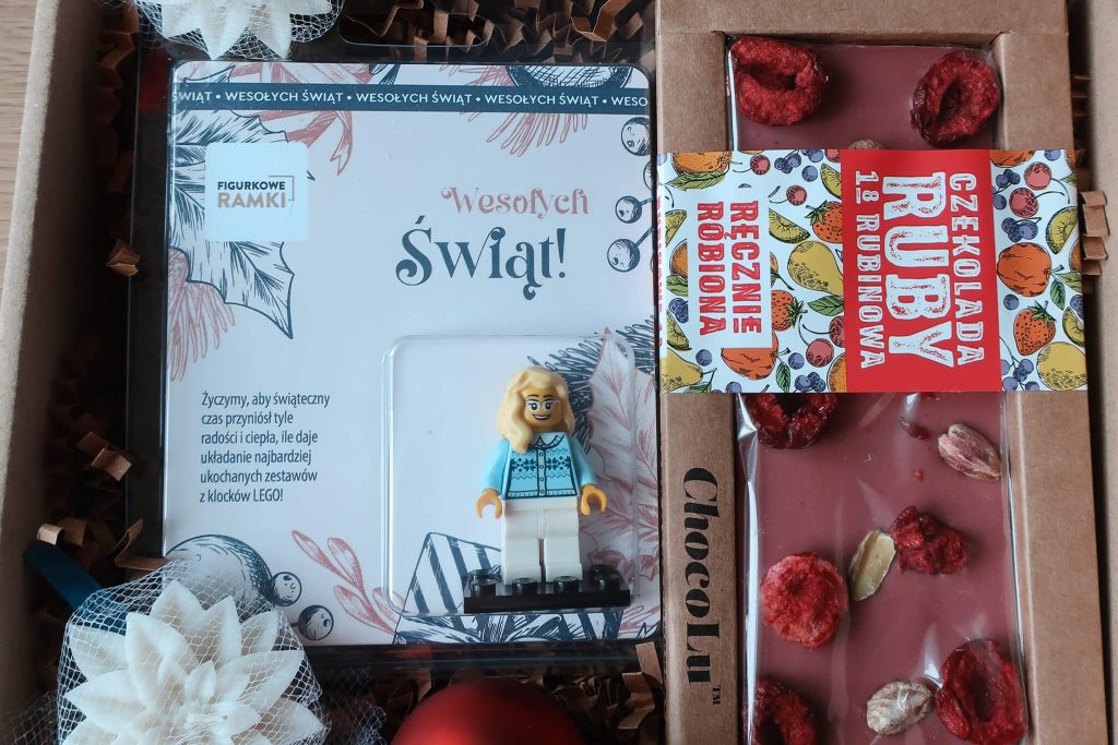 Paczki świąteczne i upominki firmowe