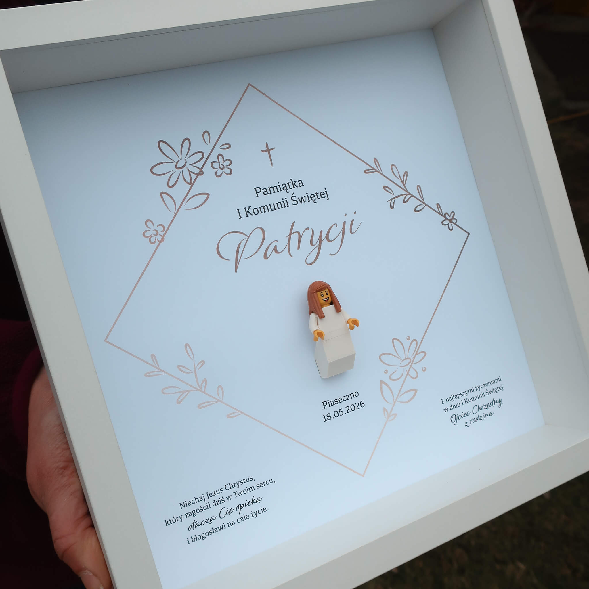 Pamiątka Pierwszej Komunii Świętej z minifigurką - Złota Harmonia