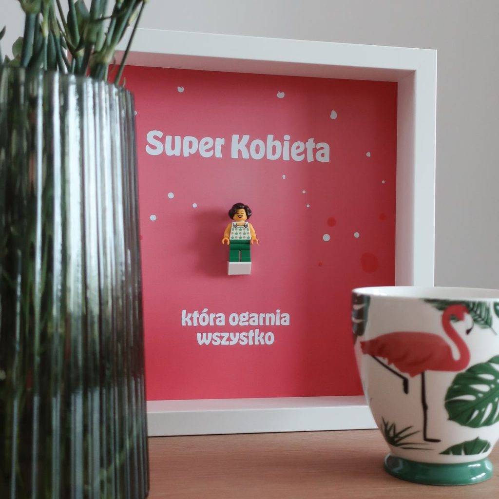 Ramka dla drugiej połówki z minifigurką – Super Kobieta